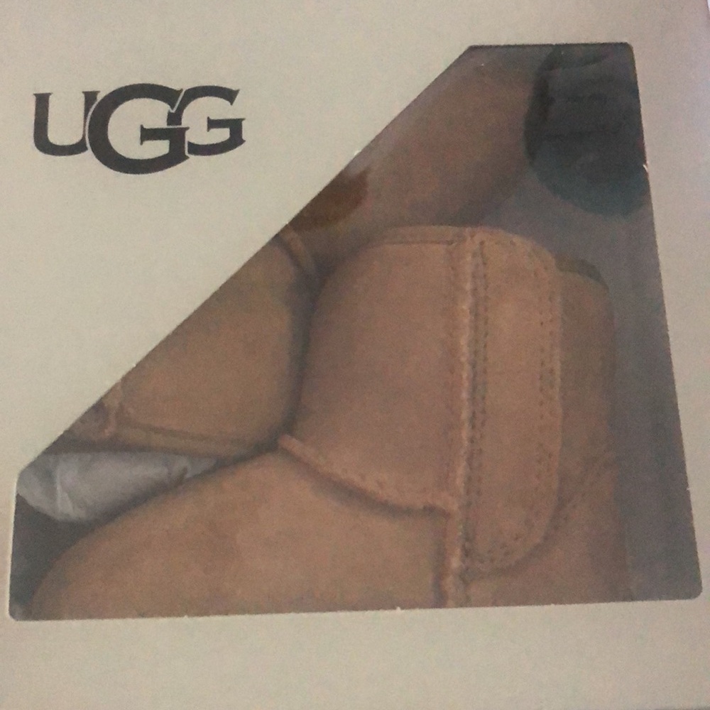 UGG baby classic
